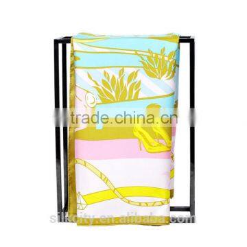 2016 Hot Sale Lady 's Silk Scarf Custom Drawing