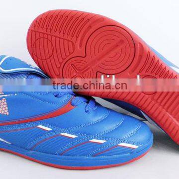 New Design Colorful Customized Sports Shoes Soccer Shoes