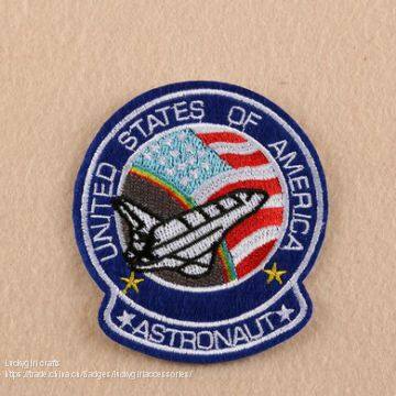 Горячая продажа индивидуально изготовленных эмблем на одежде в виде вышивки/вышивных значков на одежде photo-4