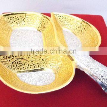 Indian Wedding Return Gift Item Beautiful Silver and Gold and Gold Plated Brass Tray photo-2