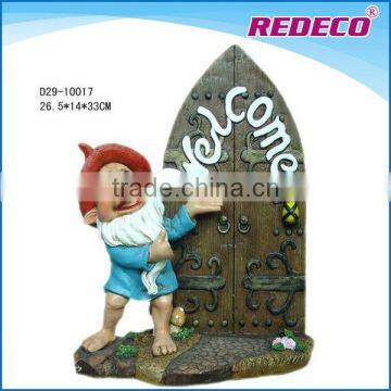 Resin small garden gnome figurines