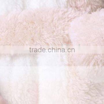 China Manufacturer Flannel Academy Bathrobe Gown photo-4