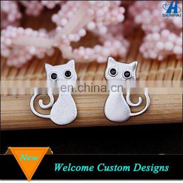 Wholesale Fashion Jewelry Silver Plated Lovely Cat Earrings Women Cat Stud Earrings