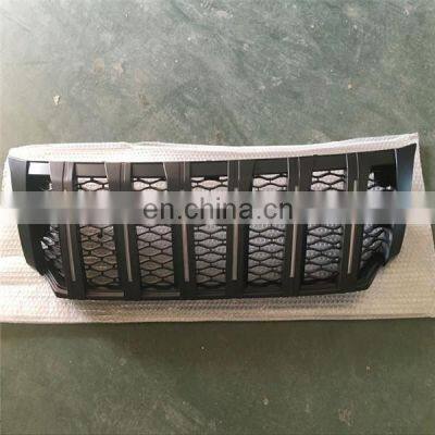Auto Accessories Car Front Grille Modified Grill for Nissan Navarra 2017