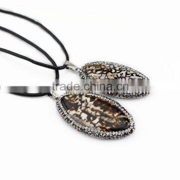 NE2360 Crystal Pave Diamond Setting Weathered Agate stone pendant necklace