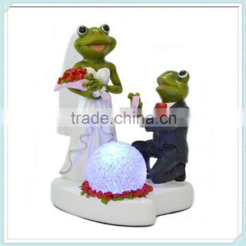 Resin Frogs Bride Wedding Couple Figurine With LED Light