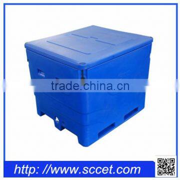 Rotational molding insulated storage bin for fish, fish saving container