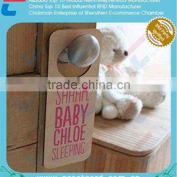 Custom Hanger Sign Plastic Hotel Doorknob Hang Tag, cheap hanger tags