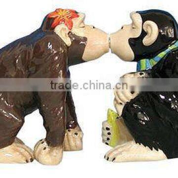 magnetic novelty custom ceramic salt and pepper shaker