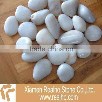 landscaping white pebbles