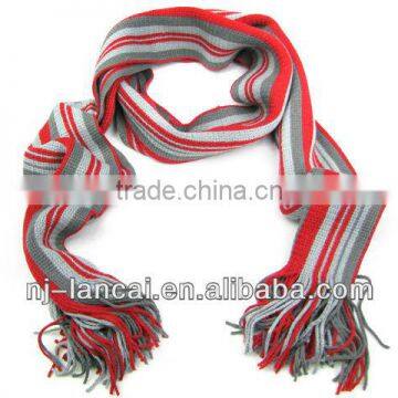 2013 fashion acrylic warp knitted stripe scarf with tassels