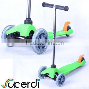 3+ Years Old Kids Toy PVC Flahsing Three Wheel Child Kick Trike Scooter photo-5