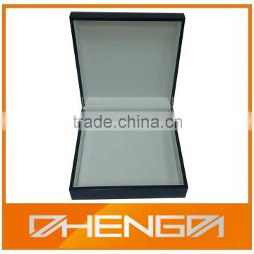 Hot!!! Customized Made-in-China Elegant Glossy Red Lacquer Logo Printing VIP Tea Gift Box(ZDW13-T026) photo-5