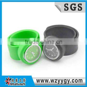 New fashion colorful silicone watch