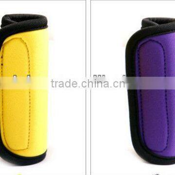 Promotional neoprene luggage grip