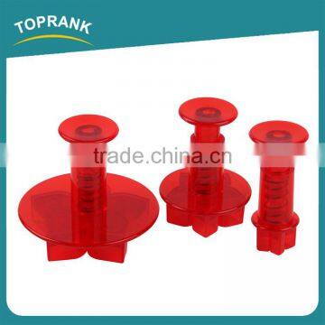 Toprank Promotional Gift LFGB Standard 3pcs Flower Shaped Cake Mold Plastic Cookie Cutter Fondant Plunger Cookie Cutter photo-2