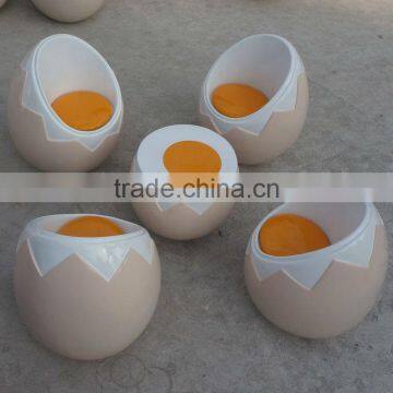 Fiberglass outdoor egg table and chair