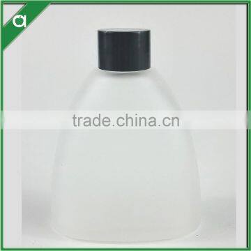 triangle glass bottle for 100ml reed diffuser with aluminium screw cap