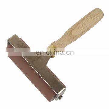 4" Wooden Handle Metal Frames Red Rubber Brayer