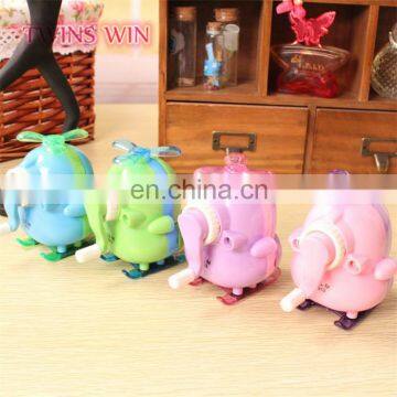 Alibaba supply china school stationery candy color manual pencil sharpener cartoon style animal pencil sharpeners for kids