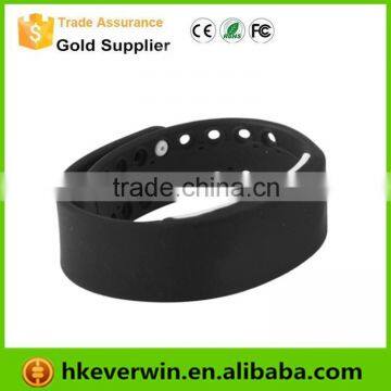 Fashion LED Screen Smart Bluetooth Silicone Bracelet Watch With 3D USB Port Quality Choice photo-4