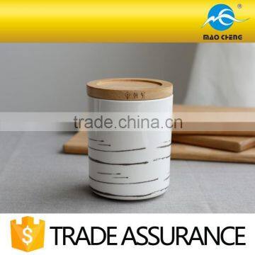 Household Ceramic Cannister With Wooden Lid photo-3