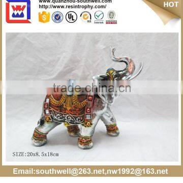 Resin Walking Elephant Statue for Home or Garden Decoration