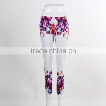 F5W30171 Contrast Panel Floral Knit Trousers