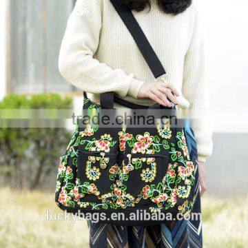 2016 Vintage Embroided Women Shoulder Bag/camera Messenger Bag