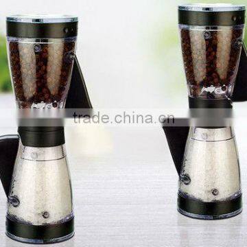 Plastic manual 2 in 1 salt and pepper mill