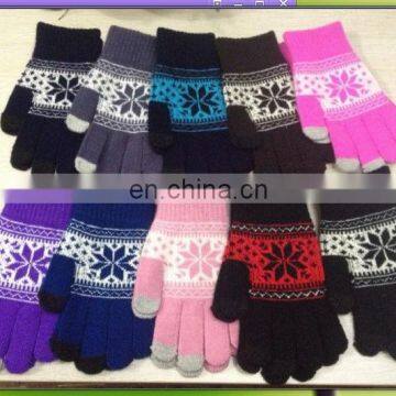 fashionable lovely touch screen snow knitted glove