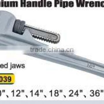 Pipe wrench