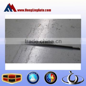 GEELY EMGRAND EC7 Outside the left front door glass seal