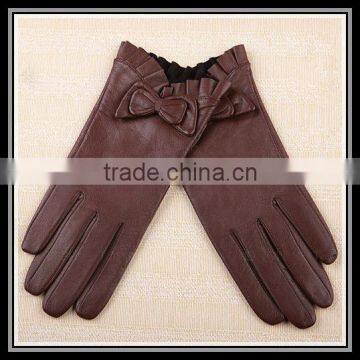 fashion lady wearing glove manufacture and tan Leather Gloves