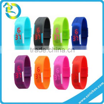 Promotional Gift Fun Shape Adjustable blinking LED silicone wrist band watch