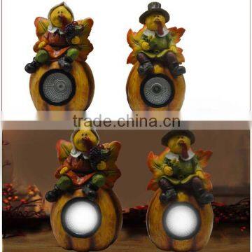 Polyresin turkey solar light for autumn thanksgiving decoration