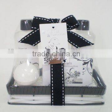 wire basket bath set with attractive design