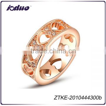 Fashion charm crystal hollow heart ring design