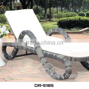 rattan sun bed with aluminum frame/ rattan beach chair/ outdoor sun bed