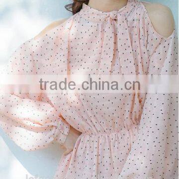 2017 Wholesale Summer Women Tie Neck Cold Shoulder Long Sleeve Print Blouse photo-2