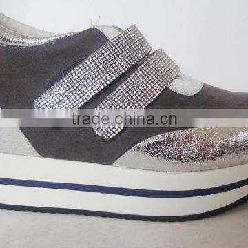 PU Insole Silvery Wholesale Women Shoes With Hook Loop photo-3