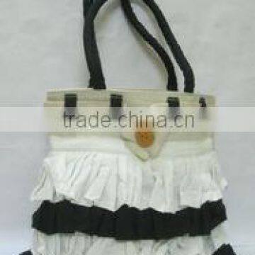 Ladies Jute Bags Designed With Cotton