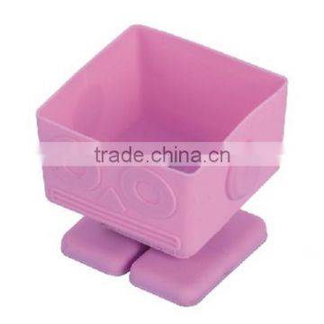 68x60x60mm Robot shape Silicone teacup cupcake mold China manufacturer