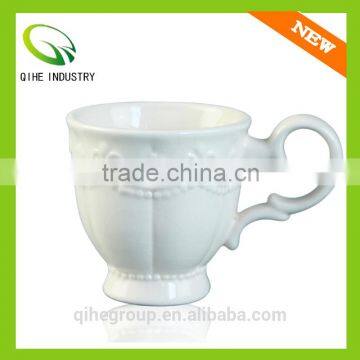 Italian ceramic Porcelain tea cup with delicate stripe