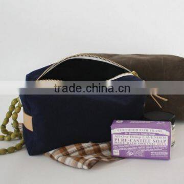 Personalized and High Quality Waxed Canvas Cosmetic Bag, Cosmetic Pouches , Cosmetic and Toiletry Storage Bags photo-4