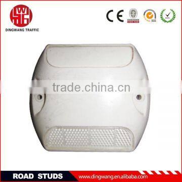 Anti-press abs plastic road stud