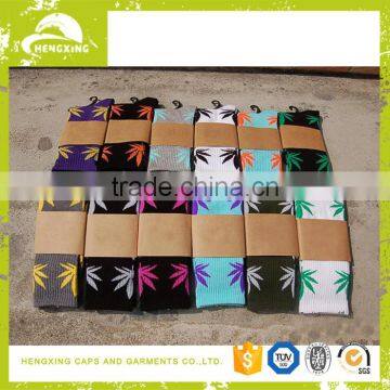 Christmas socks Wholesale Marijuana Weed Leaf Colored Man Women Cotton Long Sports Socks in stock