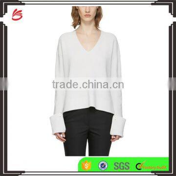 Women Wearing Sexy Design V Neck Blank White Sweater with Rolled Cuffs with Buttons