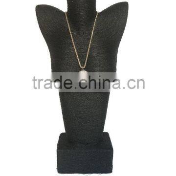 Newest wholesale custom linen necklace jewellery stand for shop counter and cabinet presentation resin neck form A-8