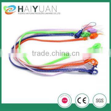 customized zipper lanyard with rubber puller